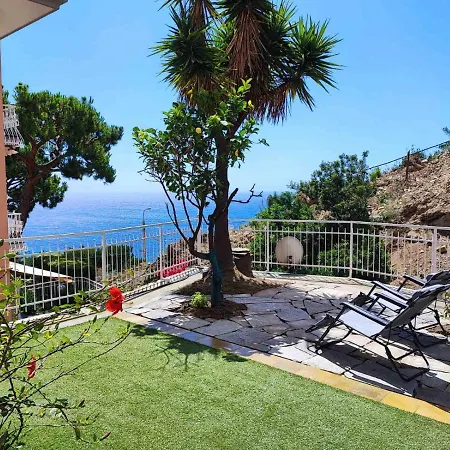 Punta Sole, Vista Mare, Con Giardino Privato, Parcheggio Privato Gratis Bordighera