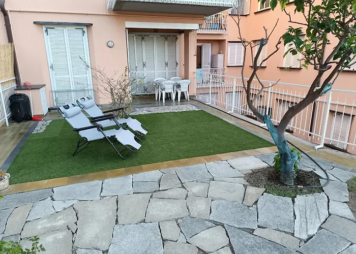 Punta Sole, Vista Mare, Con Giardino Privato, Parcheggio Privato Gratis * Bordighera